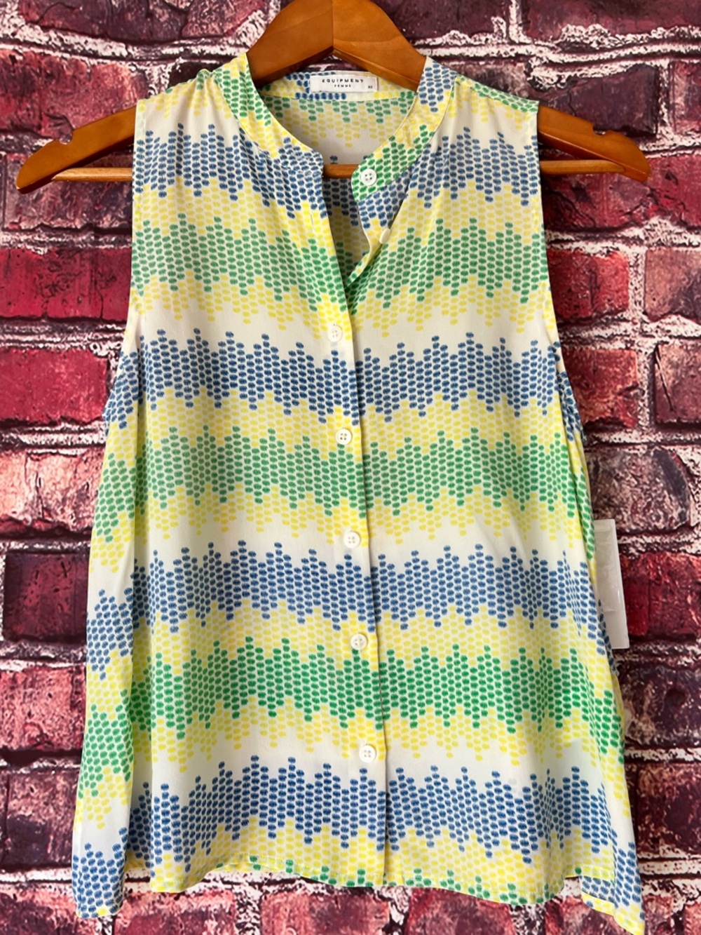 Equipment Mara Sleeveless Abstract Dot Zig Zag Silk Blouse